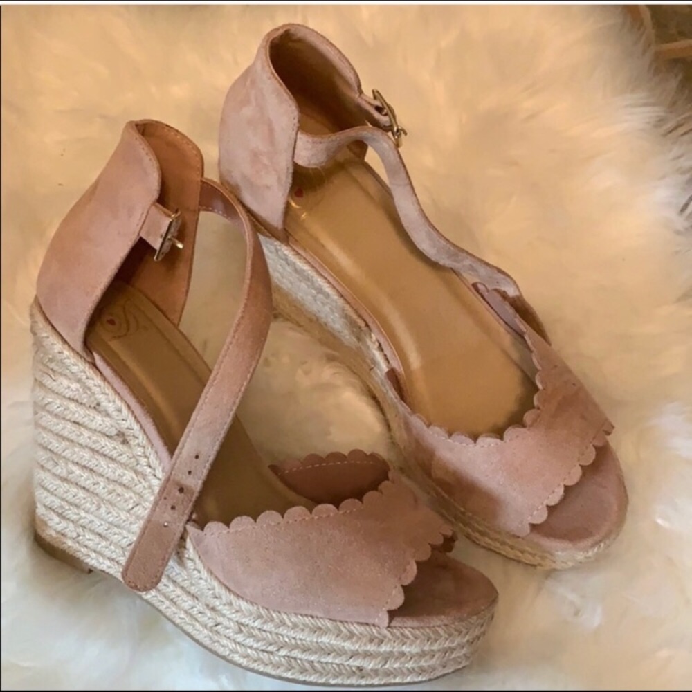Wedge heels